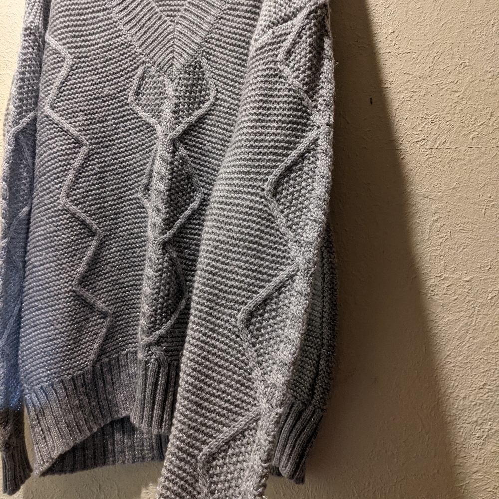 Sweater - Picture 3 of 3